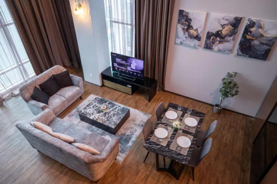 Loft Pano Seaview Suite 2 Bedroom By The Only Bnb Jelutong Экстерьер фото